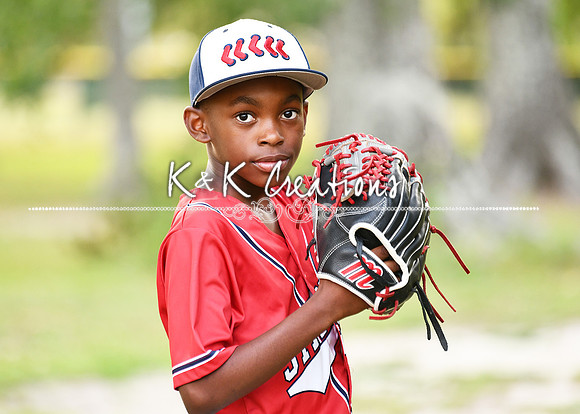 CHRISTOPHER BANKS_4077