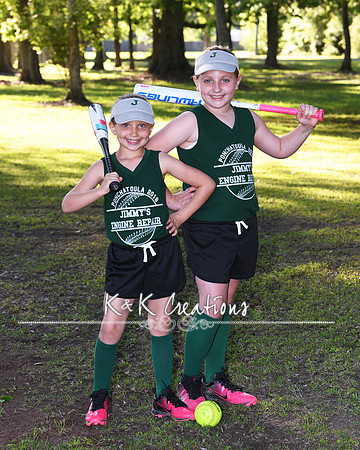AMELIA AND ABIGAIL HAGER_0118