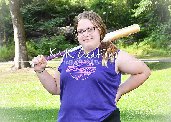 CHLOE HOLCOMB_7304