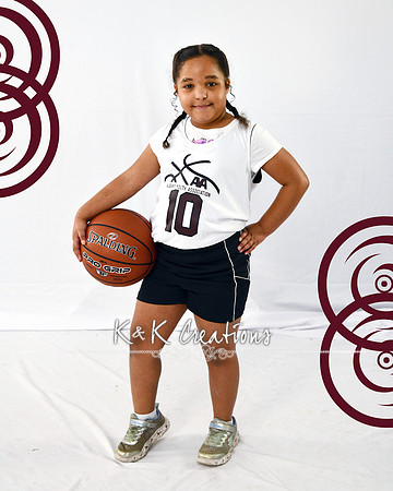 MACKENZIE GILES_2474