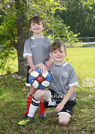 WYATT AND BAYLOR WILKINSON_0833